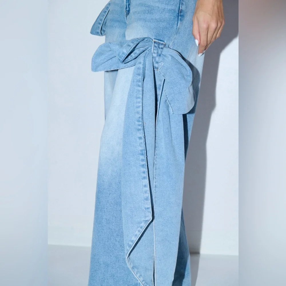 Aviva Bow Detail Wide Leg Jean - Picture 3 of 7